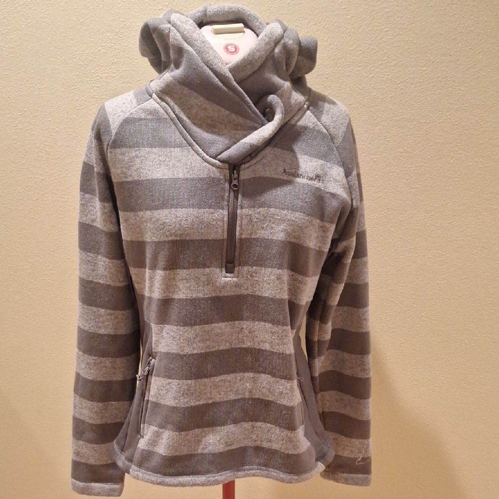 Avalanche Striped Gray Cozy Quarter-Zip Pullover Size L